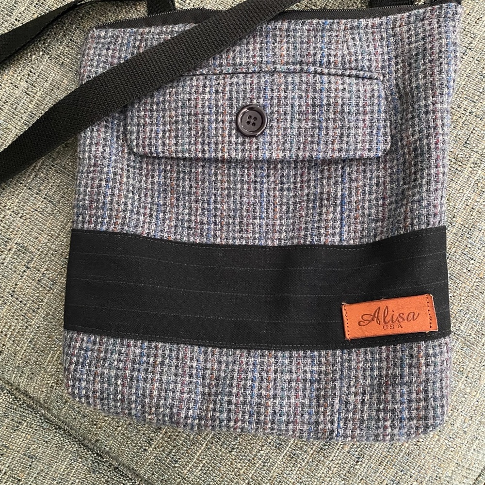 Upcycled Cross-Body Wool Tweed Bag. - Picture 4 of 8